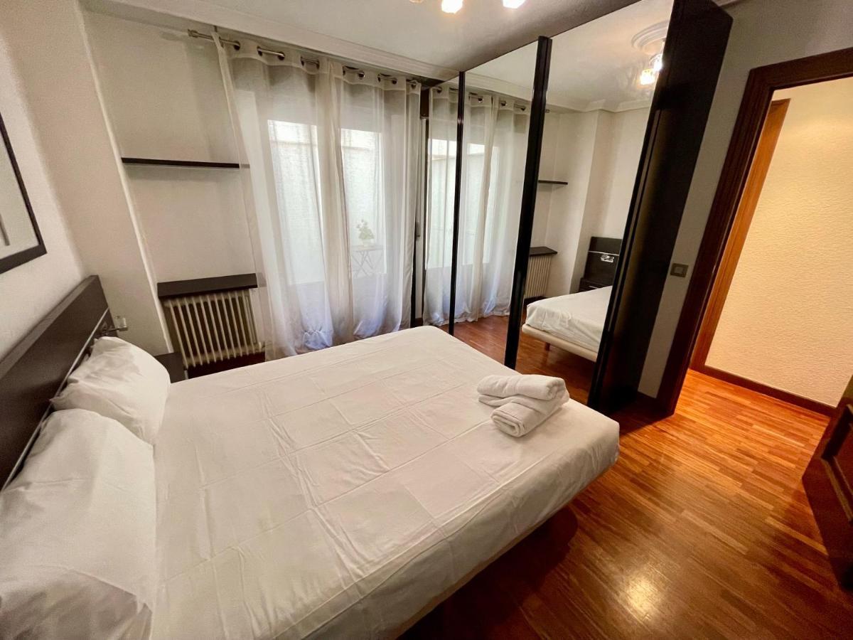 Apartamento Reyes De Espana / Free Parking & Wi Fi Salamanca Eksteriør bilde