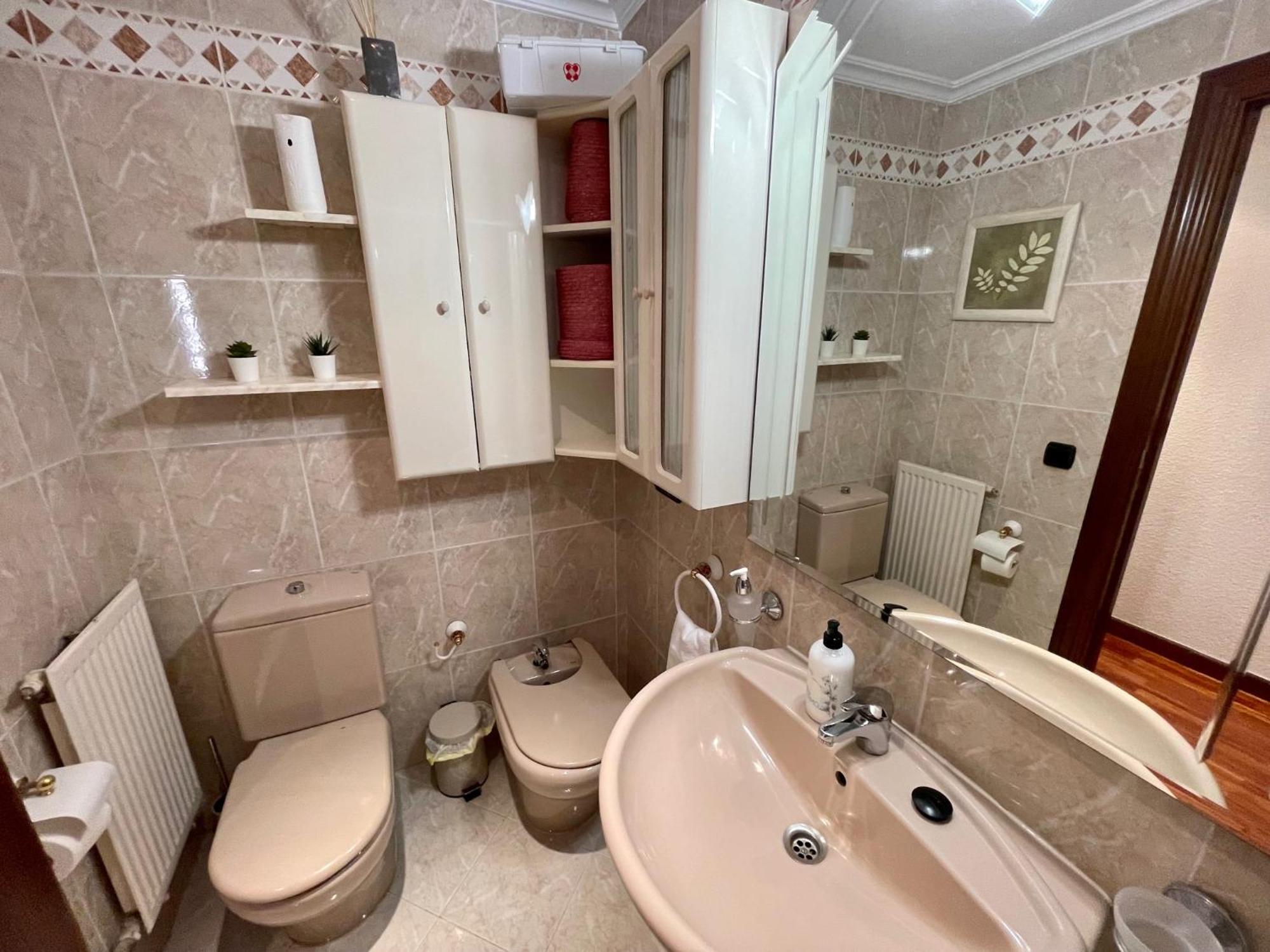 Apartamento Reyes De Espana / Free Parking & Wi Fi Salamanca Eksteriør bilde