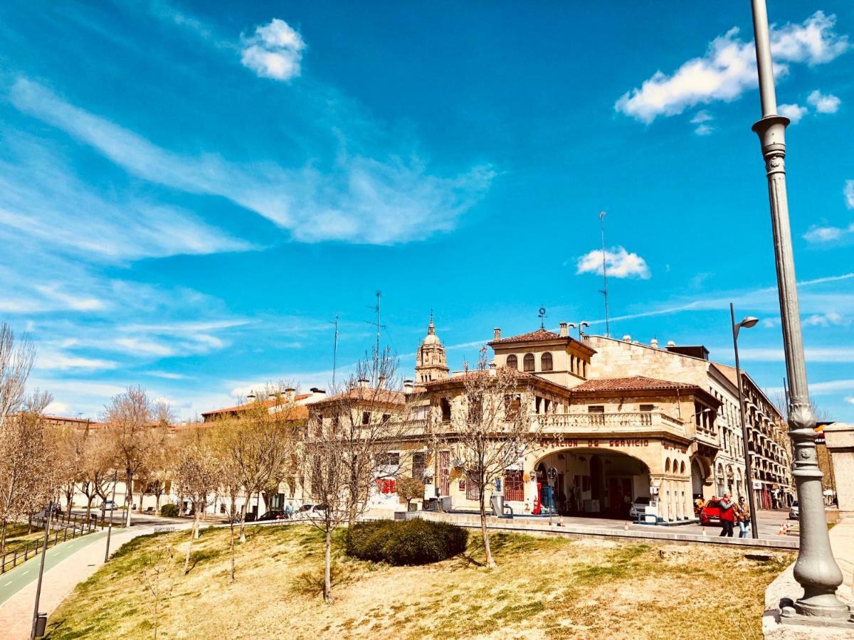 Apartamento Reyes De Espana / Free Parking & Wi Fi Salamanca Eksteriør bilde